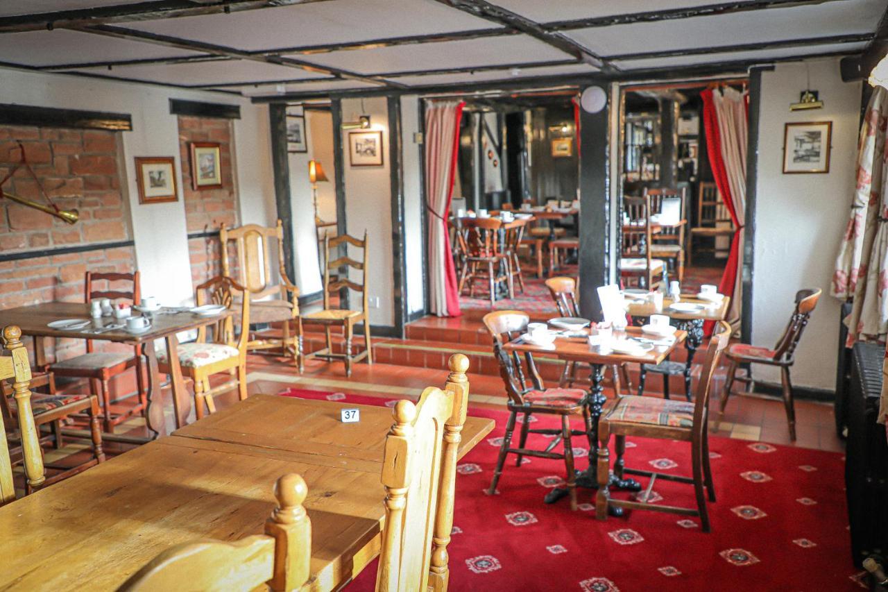 Queens Head Inn, Tirril Мини-отель Пенрит